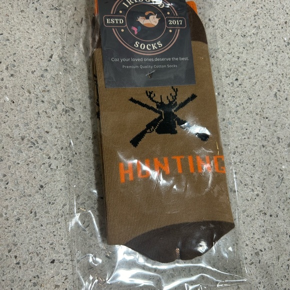 “I’d Rather Be Hunting” Brown Socks by Irisgod socks Men’s 6-13 New - Picture 1 of 4